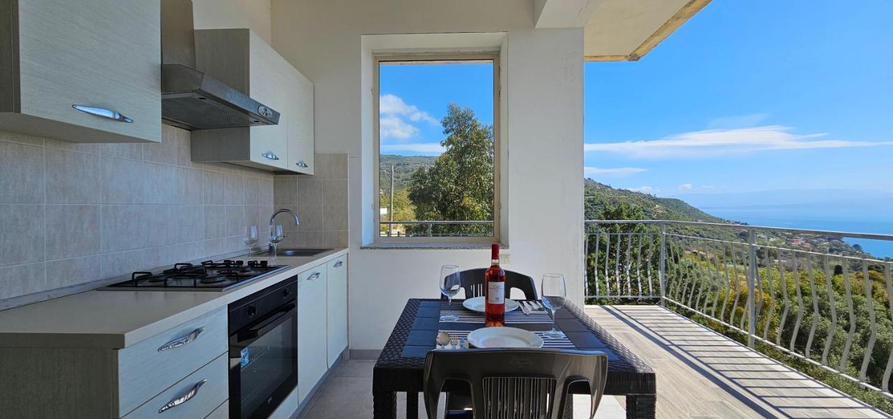 Naturamare Apartments - Piscina Idromassaggio Con Vista Mare Aperta Fino Alle Ore 22-00 Капо Ватикано Екстериор снимка